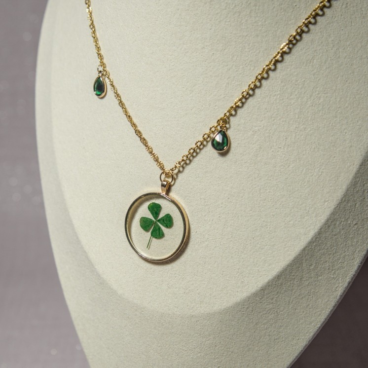 Collier trèfle à 4 feuilles